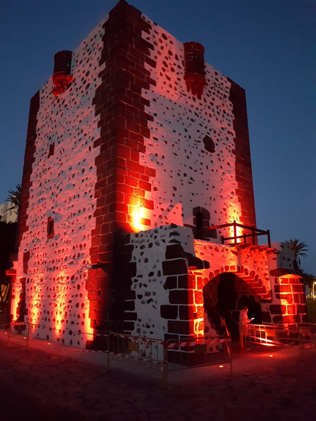 04 TORRE DEL CONDE – ROJO